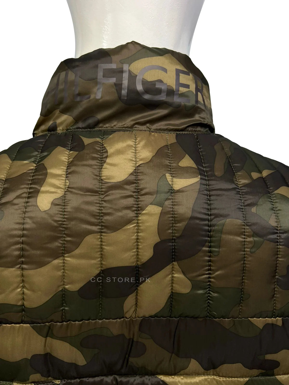 TH Packable Collar Logo Camouflage Puffer Jacket